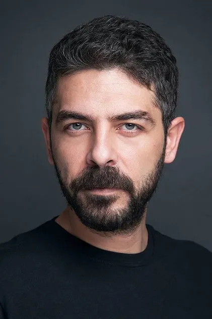 Sinan Tuzcu بدور غوران