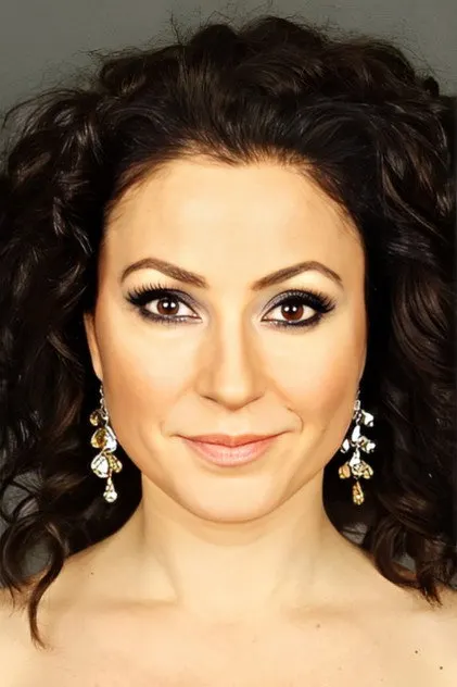 Yonca Şahinbaş بدور وديعة