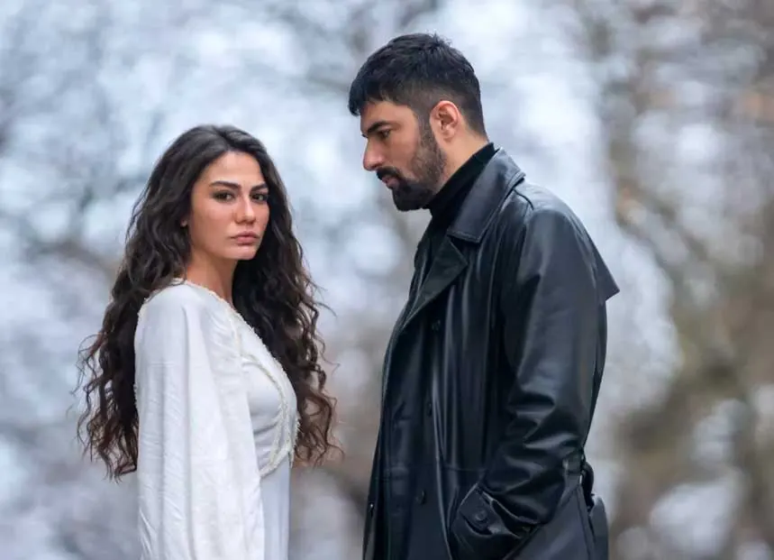 Demet Özdemir - Engin Akyürek (Adım Farah)