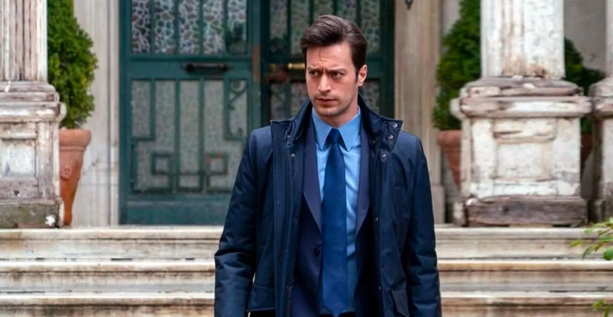 Welchem berühmten Namen wurde die Hauptrolle in der Fernsehserie Ağlayan Gelin angeboten?