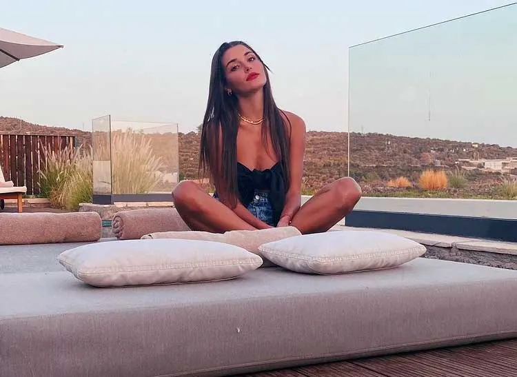 Hande Erçel