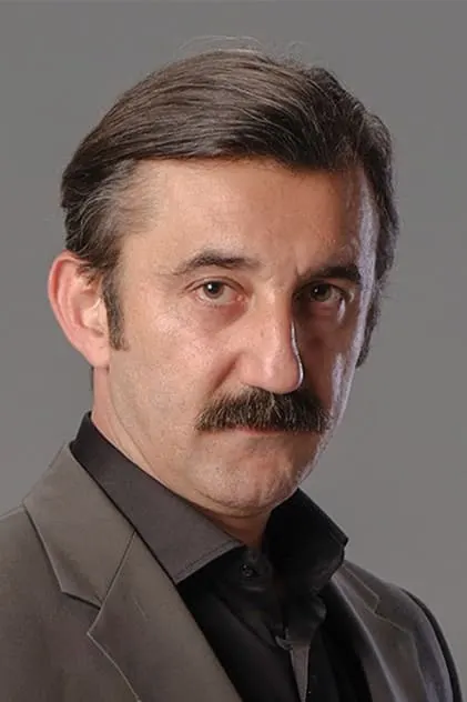 Necip Memili als Harun
