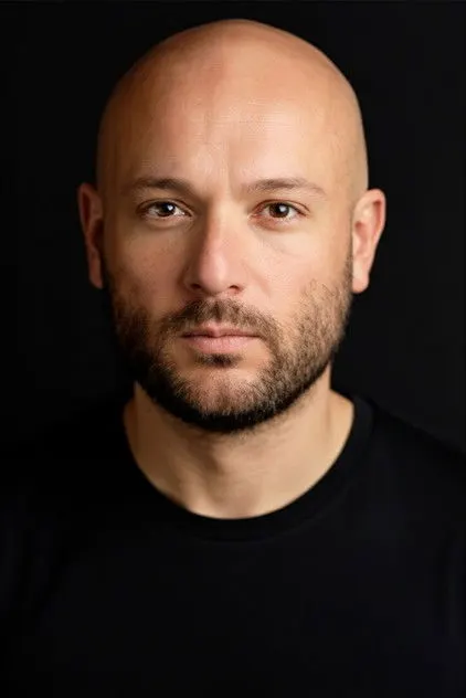 Tolga Tekin als Fuat