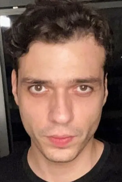 Ali Önsöz as Yağız
