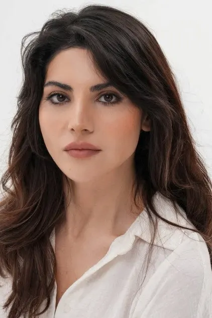 Bahar Süer as Gül Kozan