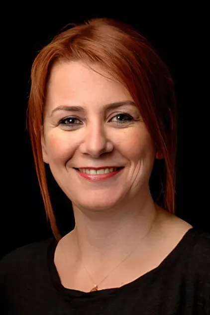 Gamze Süner Atay as Rahşan