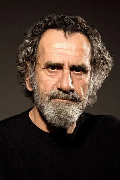 Menderes Samancılar as İdris
