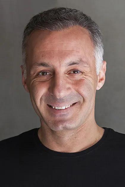 Ahmet Saraçoğlu como Çatal