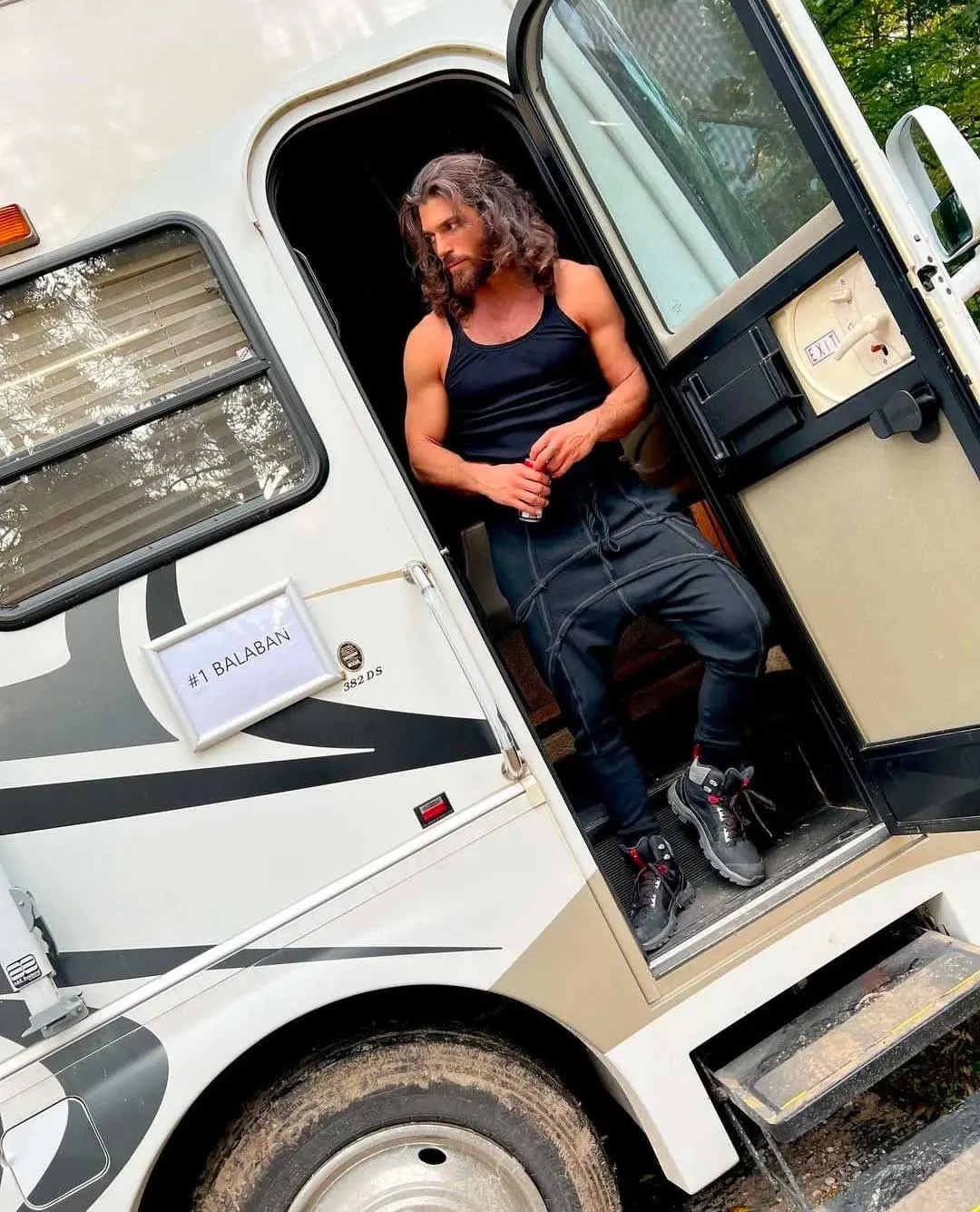 Can Yaman returned to Budapest, Hungary