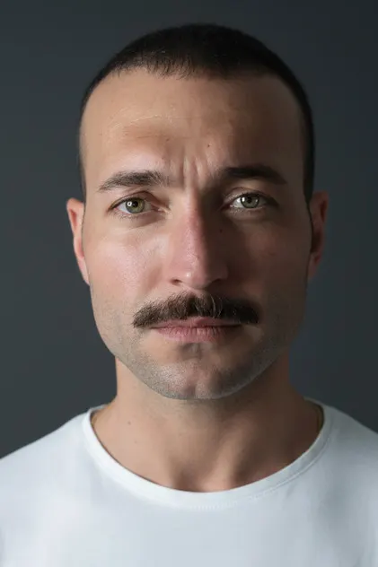 Görkem Sevindik como Ali Ateş