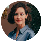 Berrin Yılmaz dans le rôle de Sedef Avcı