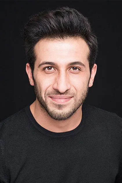Ersin Arıcı dans le rôle de Abidin