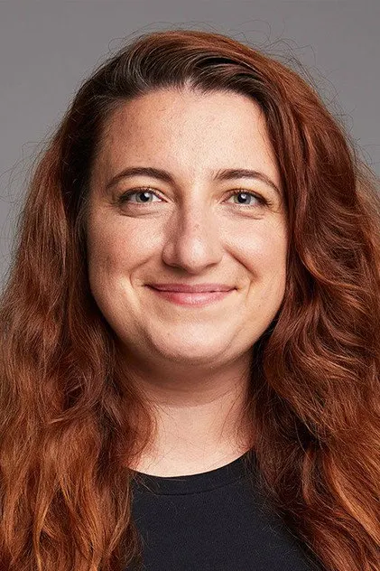 Gülçin Kültür Şahin dans le rôle de Nuran