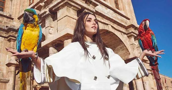 Le nombre d'adeptes de Hande Erçel dépassera bientôt les stars mondiales