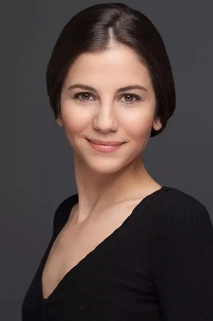 Derya Beşerler nel ruolo di Begüm Koraslan