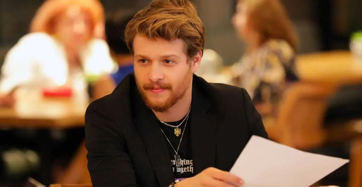 Burak Yörük gave life to the character of Barış in the series Aşk Mantık İntikam last season.