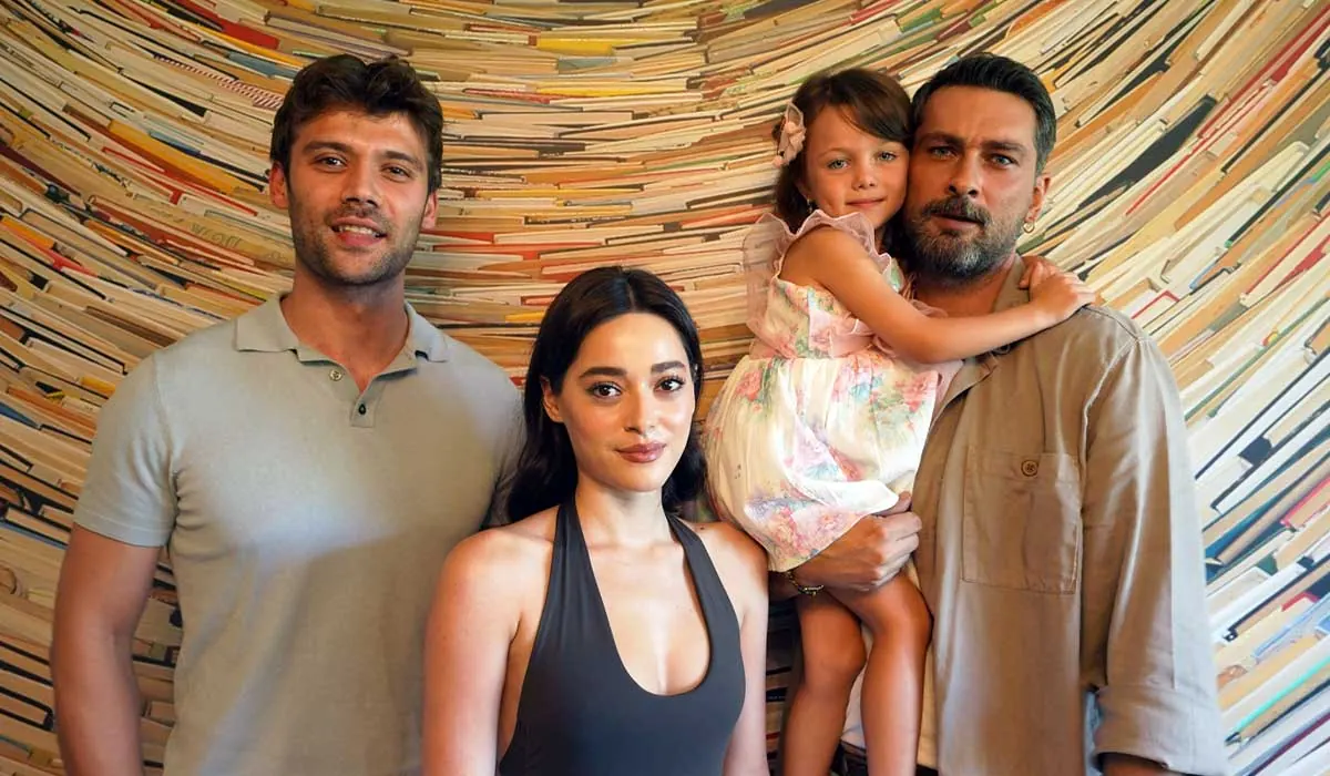 A série de TV Aynadaki Yabancı em breve!