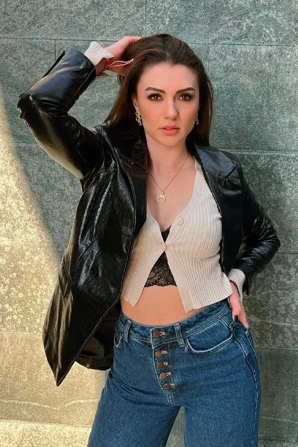 Burcu Özberk Photo Gallery