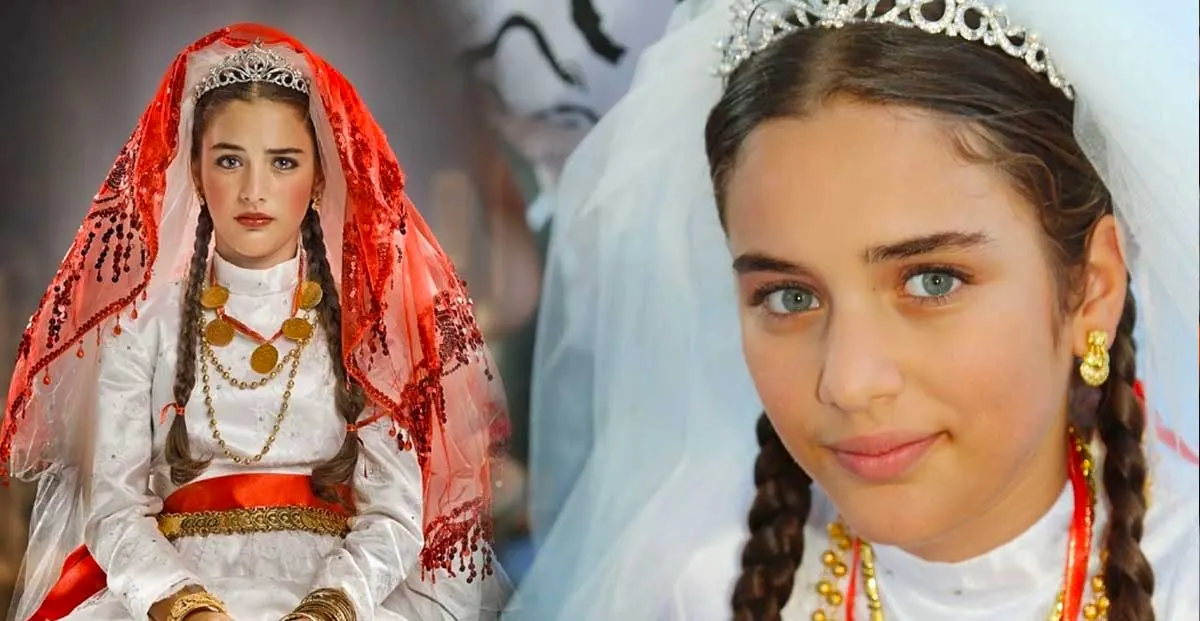 Çağla Şimşek atraiu a atenção com seu personagem Zehra na série de TV Küçük Gelin (Pequena Noiva).