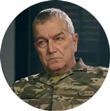 Cem Kurtoğlu como Sacid Commander