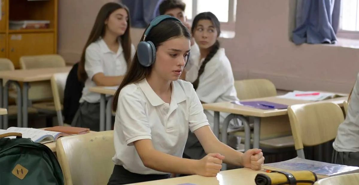 Gülce com síndrome de Asperger...