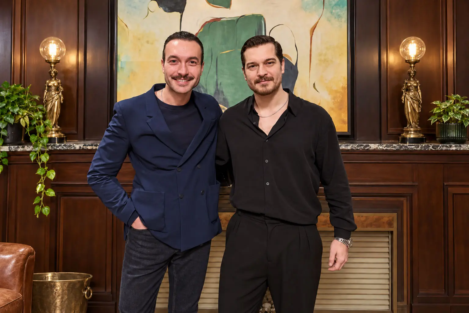 Eşref Tek contará a história não contada de Eşref e Kadir!
