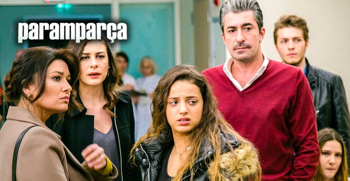 Nurgül Yesilçay, Erkan Petekkaya, Ebru Özkan, Alina Boz, Leyla Tanlar e Burak Tozkoparan em Paramparça (2014)