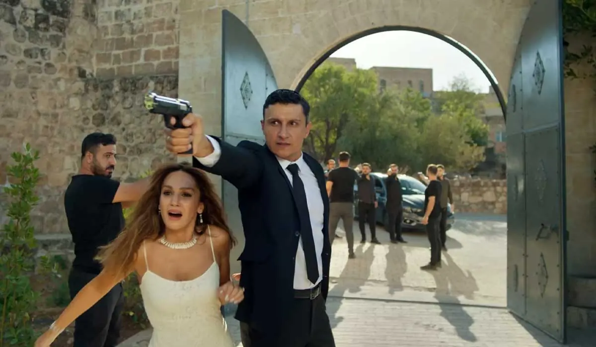 A segunda temporada da série Uzak Şehir estreia a 15 de setembro!