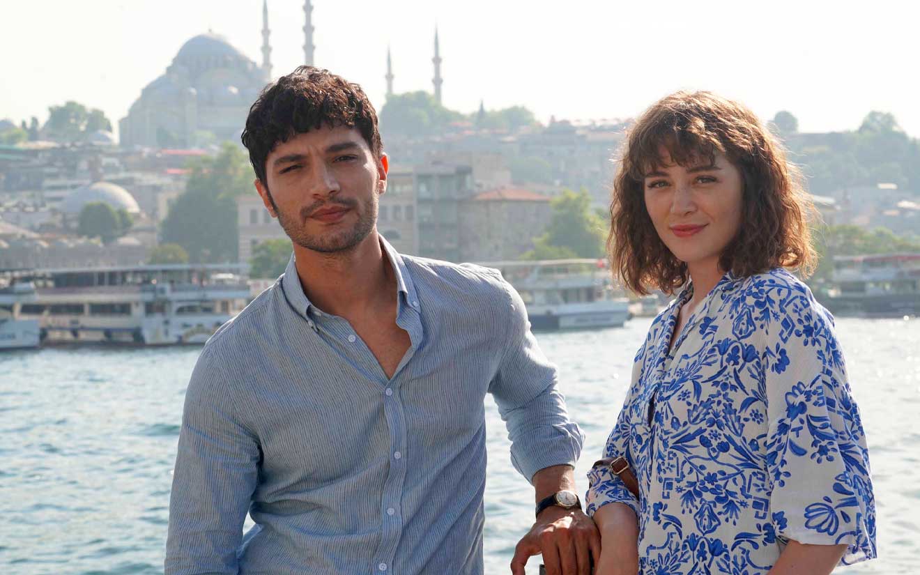 Se hablará mucho del amor de Firuze y Kaan en la serie de televisión Sevmek Zamanı