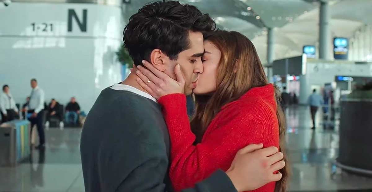 The kissing scene in Yalı Çapkını series blew the ratings!