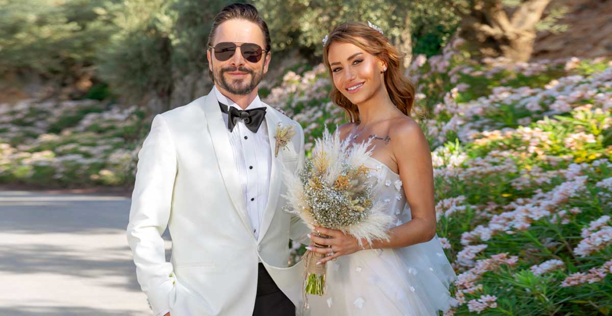 Der berühmte Schauspieler Ahmet Kural hat in Bodrum seine Anwaltsgeliebte geheiratet!