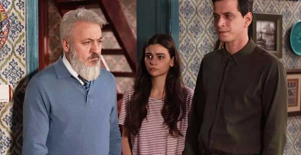 Um ator de sucesso está se juntando ao elenco da série de TV Ömer!