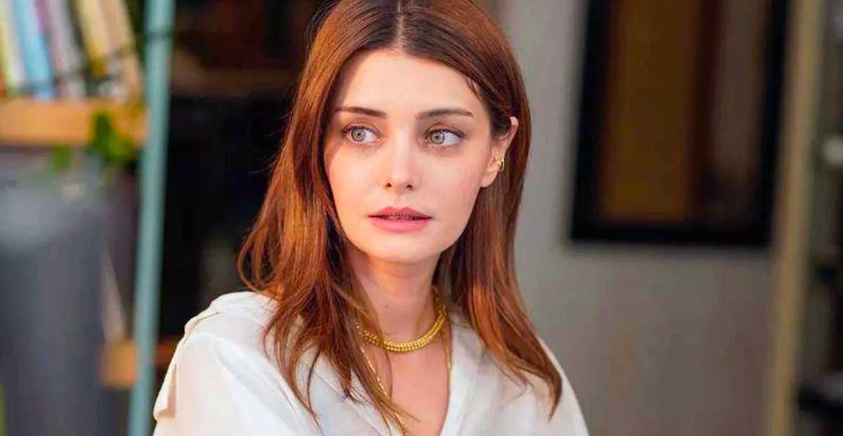La bellissima attrice Tülin Ece ha sposato il pianista italiano!
