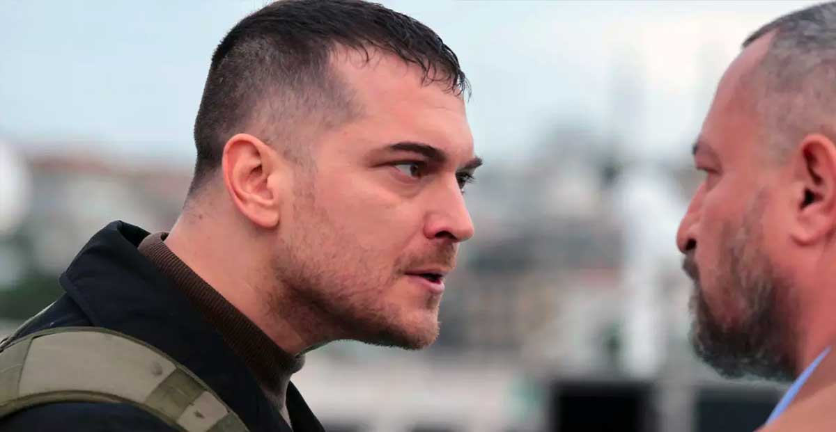 Die zweite Folge der Gaddar-Serie mit Çağatay Ulusoy in der Hauptrolle erhielt die Note „Bestehen“!