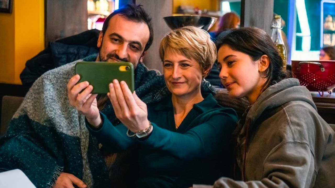 Che tipo di serie è l'Istanbul Encyclopedia"? La storia e gli attori della serie...