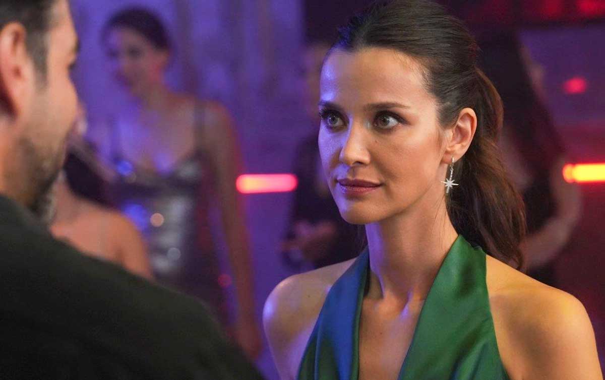 A série Karadut, protagonizada por İrem Helvacıoğlu, encontrou-se com o público!